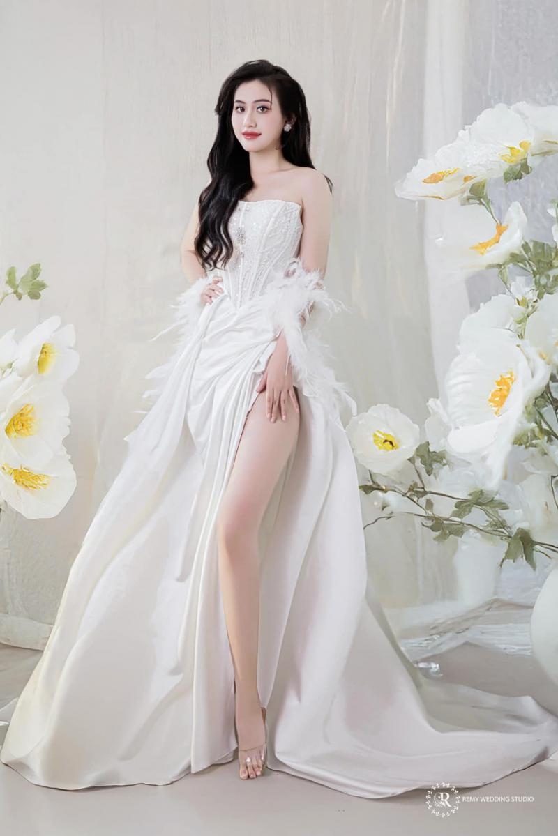 REMY Wedding House