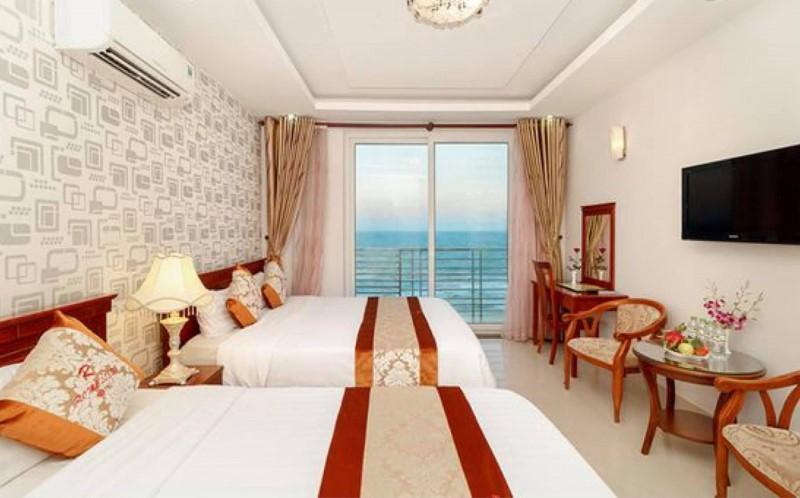 Romeliess Hotel