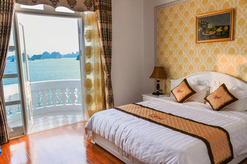 Royal Hotel Hạ Long