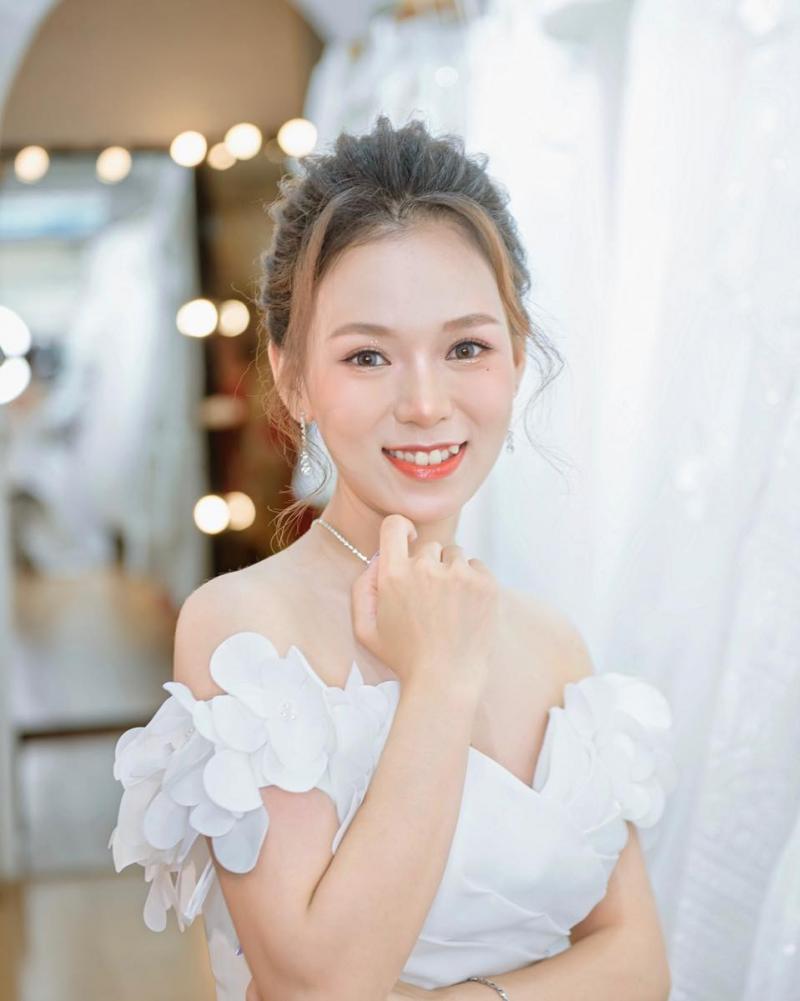 Royal Wedding - Áo cưới Hoàng Gia