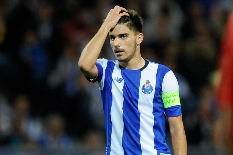 Ruben Neves từng đeo băng thủ quân của FC Porto