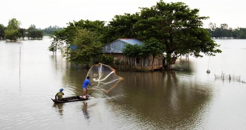 Sông nước Long An đã làm nên rượu Gò Đen đặc sản (Nguồn: Sưu tầm)