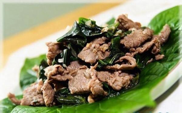 Thịt trâu xào lá lốt