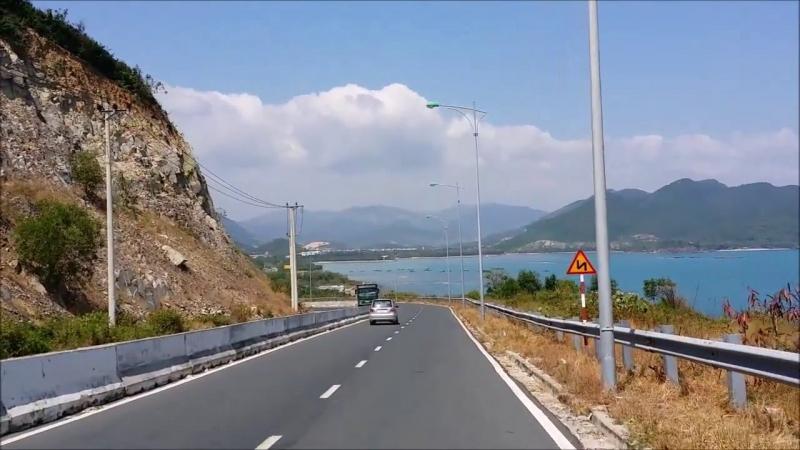 Bờ biển Nha Trang - Sài Gòn