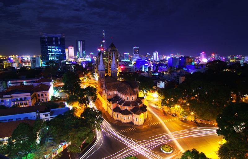 Nhà thờ Đức Bà về đêm
