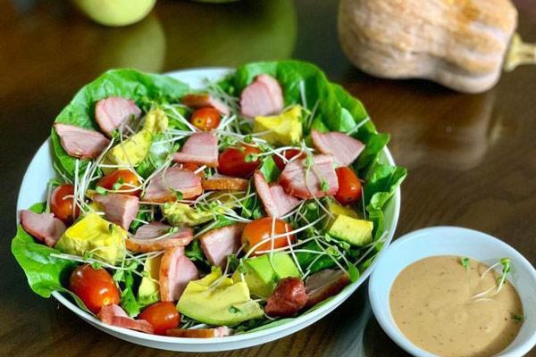 Salad thịt nguội