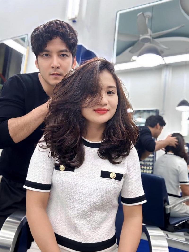 Salon Nam Sơn