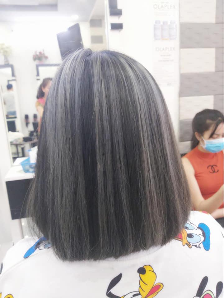 Salon Trinh