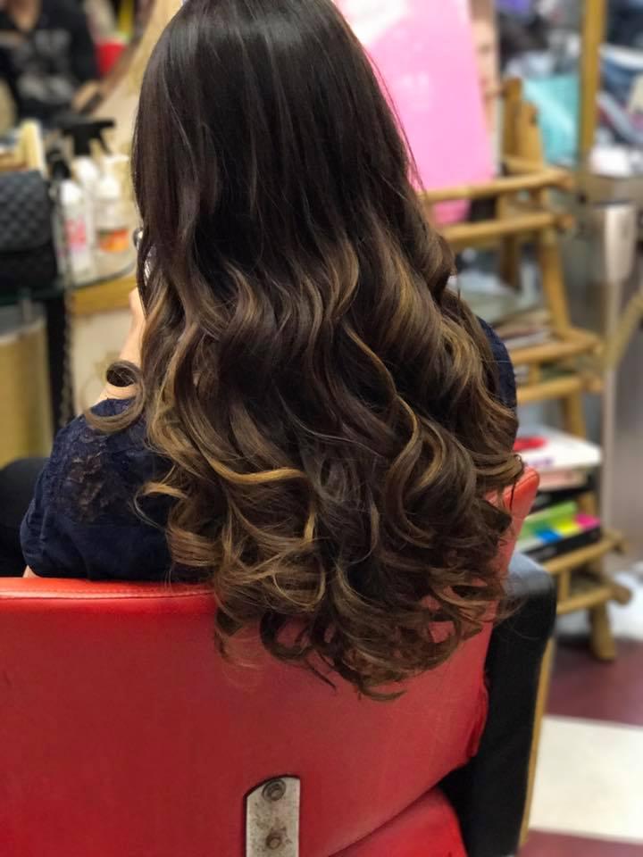 Salon Tú Trinh