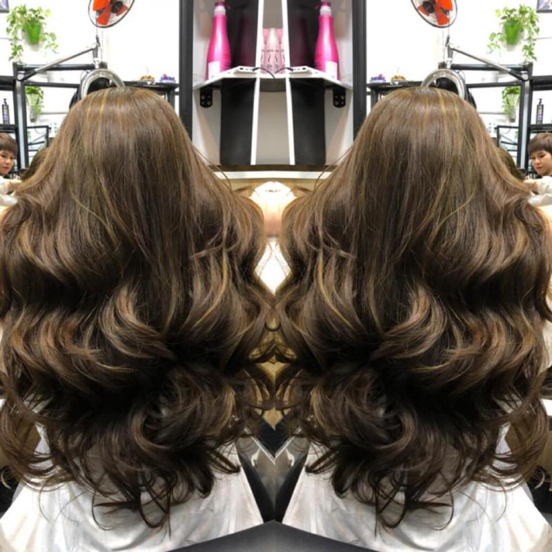 Salon Văn Nguyễn