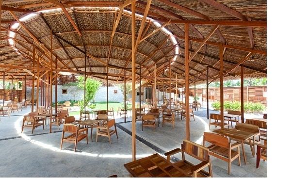Salvaged Ring Café đã vinh dự giành cho mình giải thưởng Wood Excellence Awards