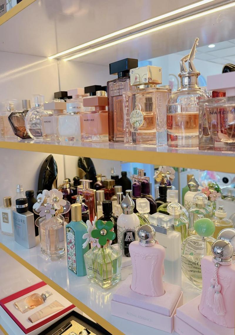 SAM Cosmetics