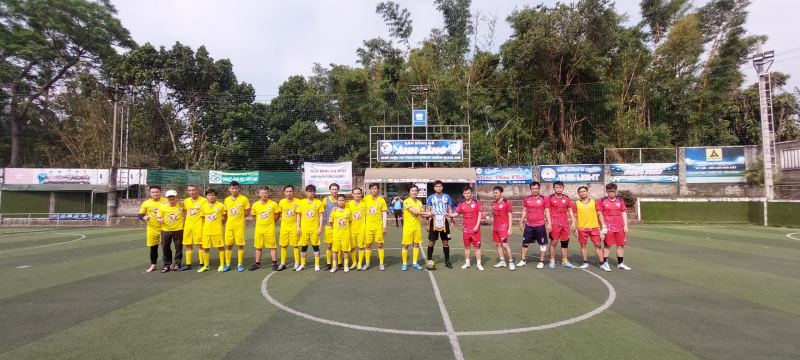 Sân bóng đá nhân tạo Ánh sáng