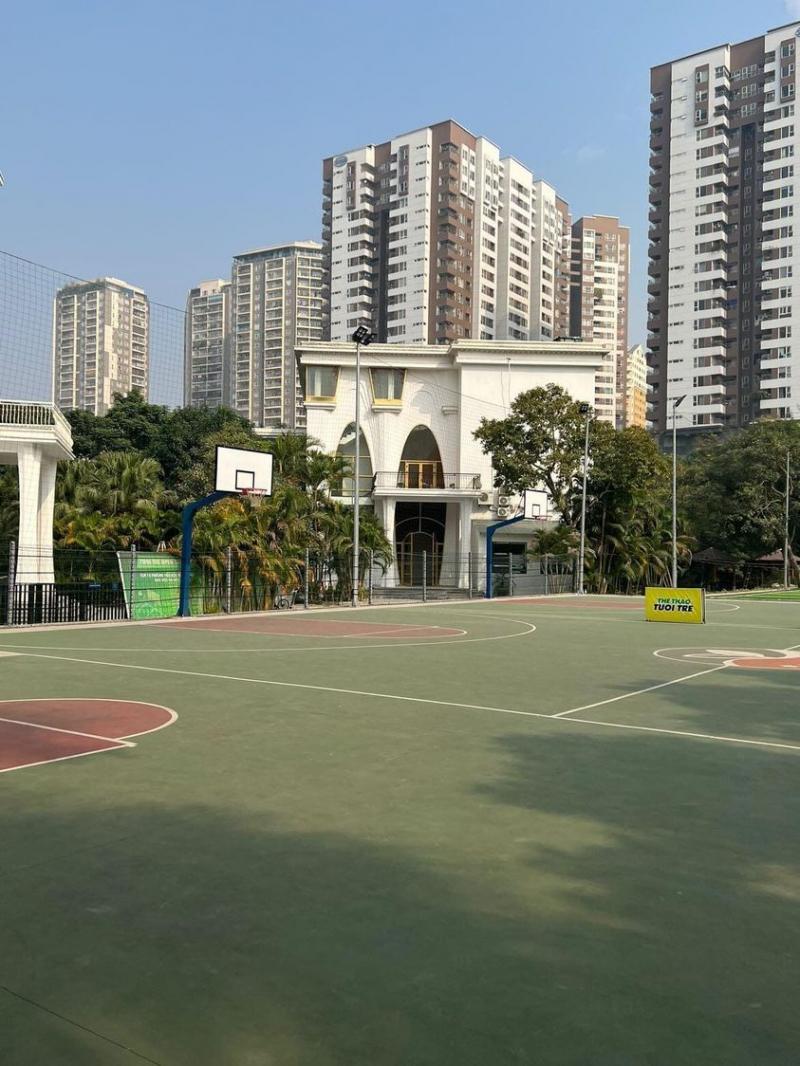Sân bóng rổ Tuổi Trẻ - Ngôi Sao