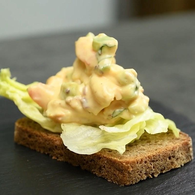 Sandwich tôm