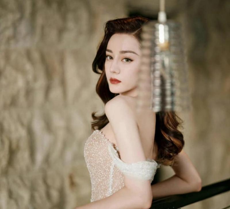 Hay chúng mình bỏ hết ưu phiền