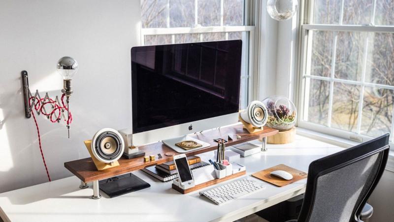 Sắp xếp lại bàn làm việc