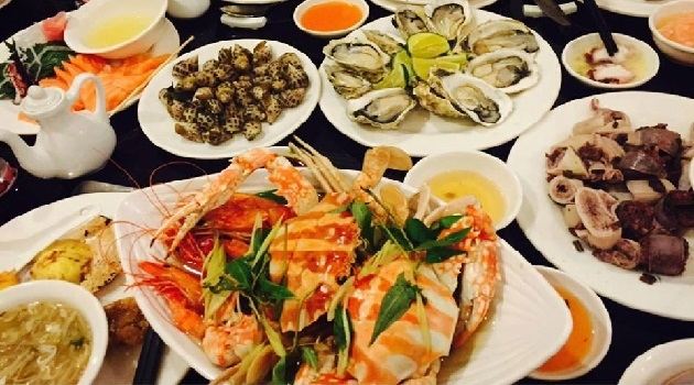 Khu Văn Hóa Ẩm Thực Sen Tây Hồ