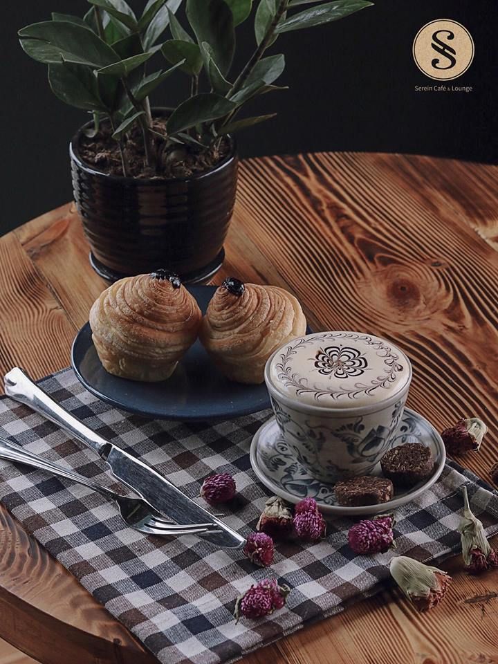 Serein Café & Lounge