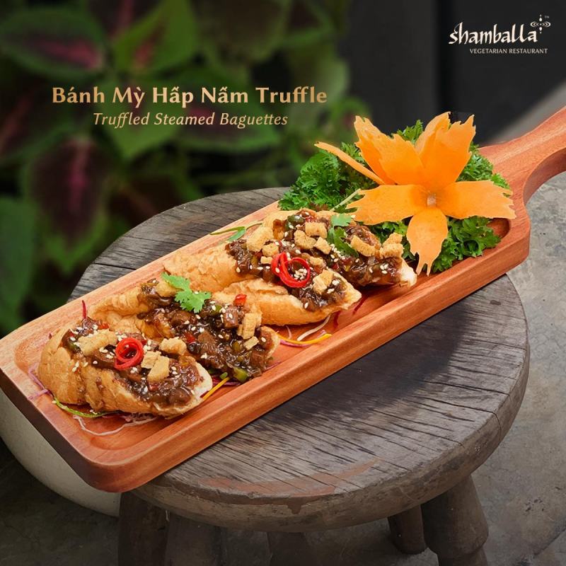 Shamballa Vegetarian, Restaurant & Lounge