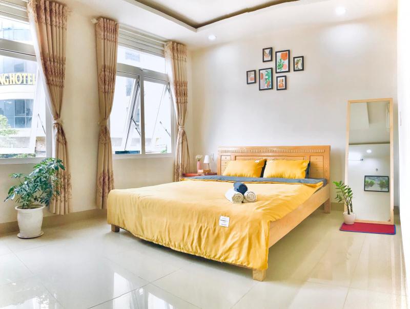 Shiny Homestay