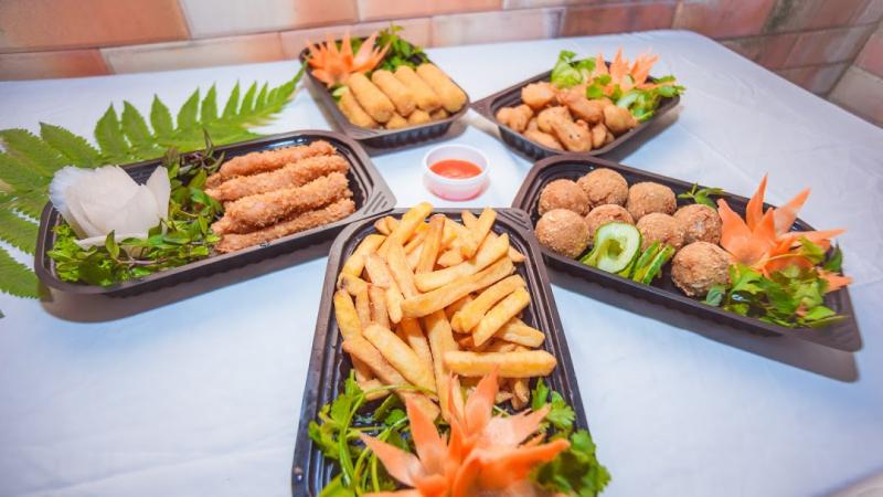 Ship đồ ăn đêm Kom9