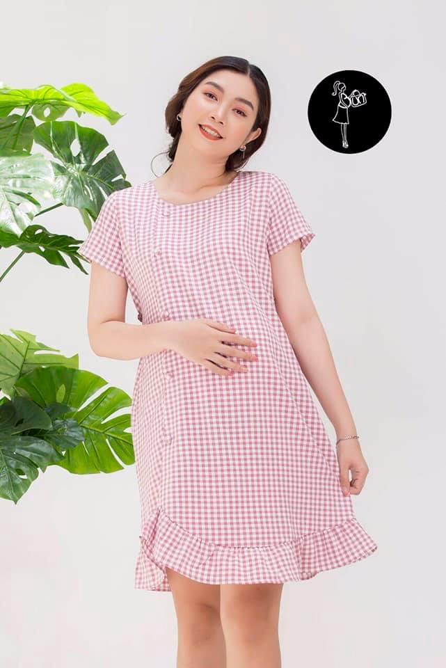 Mẹ bầu vẫn rất xinh đẹp với đầm của shop