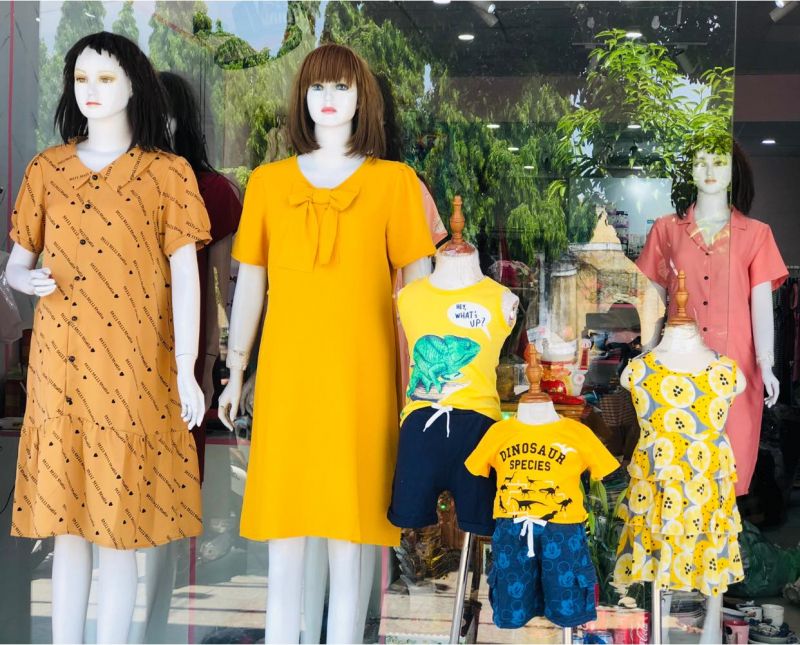 Đầm bầu kẻ thích hợp đến công sở