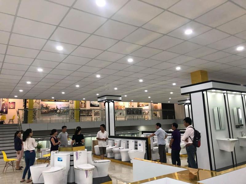 Showroom Quốc Tiến