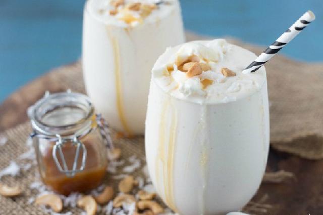 Sinh tố dừa sữa tươi