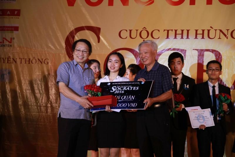 Quán quân cuộc thi hùng biện Socrates 2016