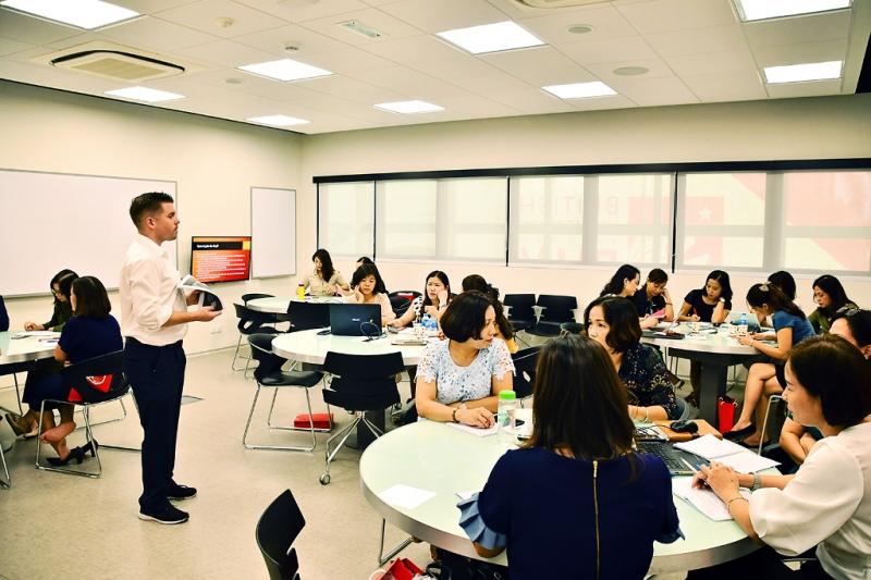 Bạn tham gia hoặc không tham gia các hoạt động xã hội đó là do bạn lựa chọn và bạn cảm thấy vui vì điều này.