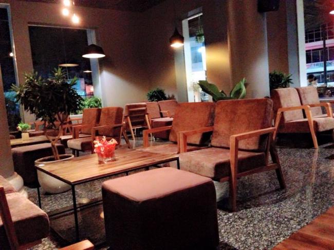Sline Cafe Bar