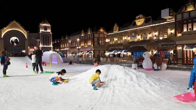 SnowTown Saigon