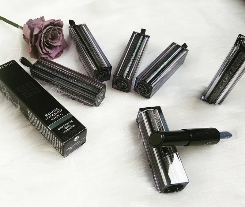 Son Bóng Có Màu Givenchy Rouge Interdit Vinyl Color Enhancing Lipstick