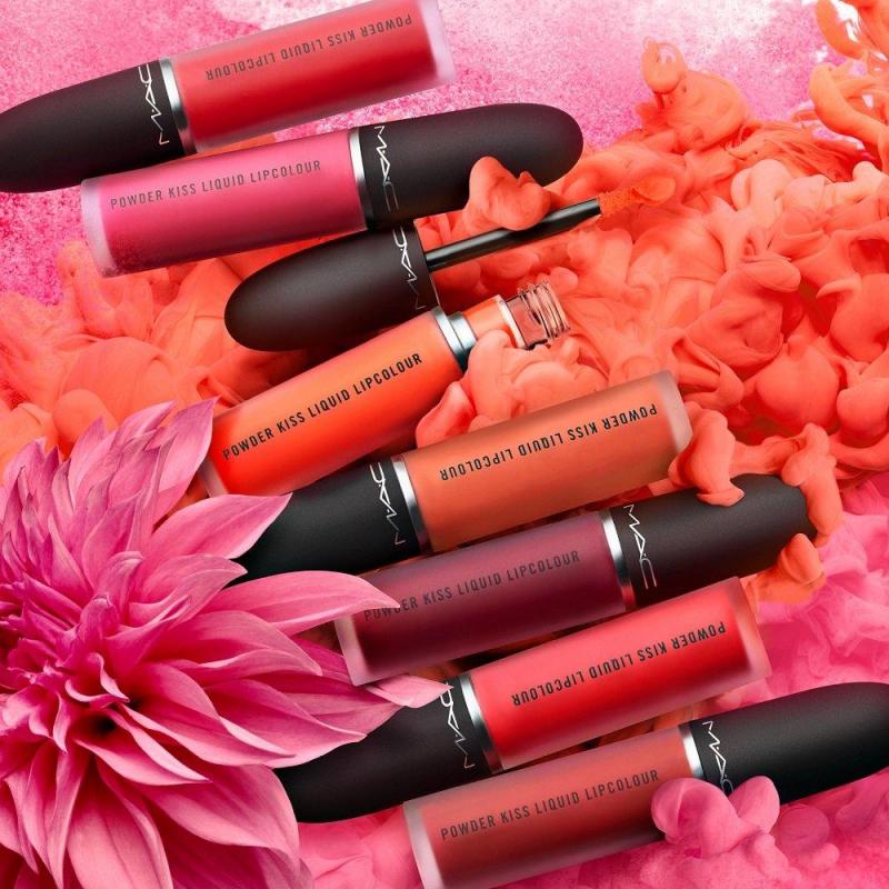 Son môi mịn lì ẩm mượt suốt 10 giờ MAC Powder Kiss Liquid Lipcolour - Moisture Matte Liquid Lipstick 5ml