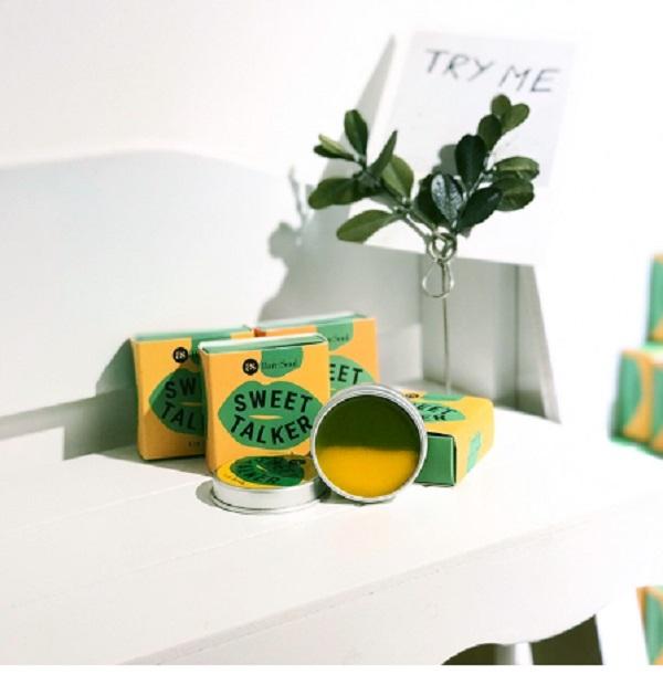 Son tẩy tế bào chết môi thiên nhiên giúp dưỡng môi, giảm thâm môi, chống lão hóa BareSoul Sweet Talker Lip Scrub 20g