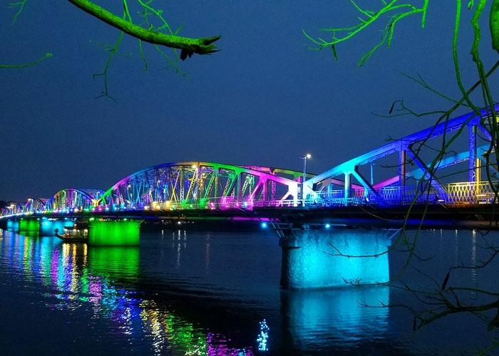 Sông Hương trong lòng thành phố