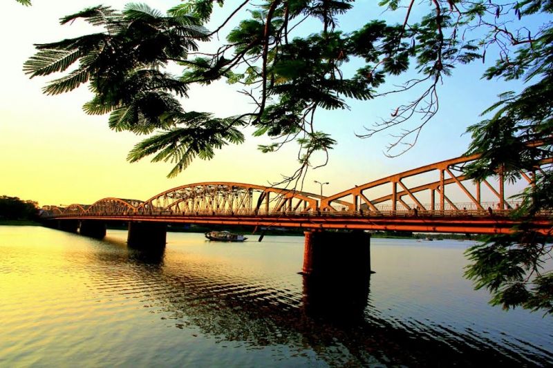 cầu Trường Tiền