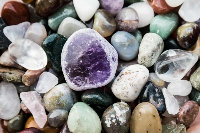 Để giúp những người thuộc chòm sao Song Ngư có thể luôn sống hạnh phúc và yên bình thì cần có đá phong thủy