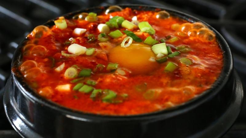 Soondubu Jjigae - Súp đậu phụ kho