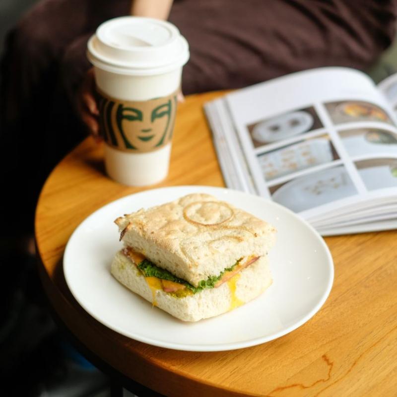﻿﻿Starbucks