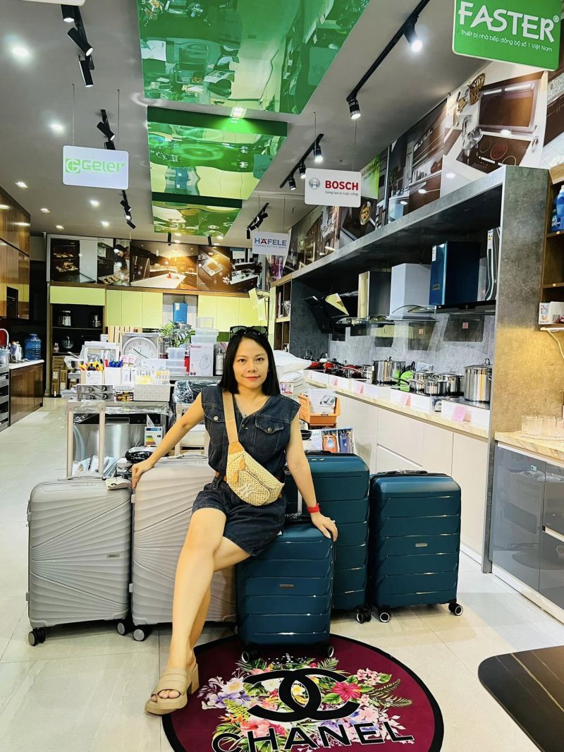 Store Hàng Ngoại - Sony Nhu Nguyen