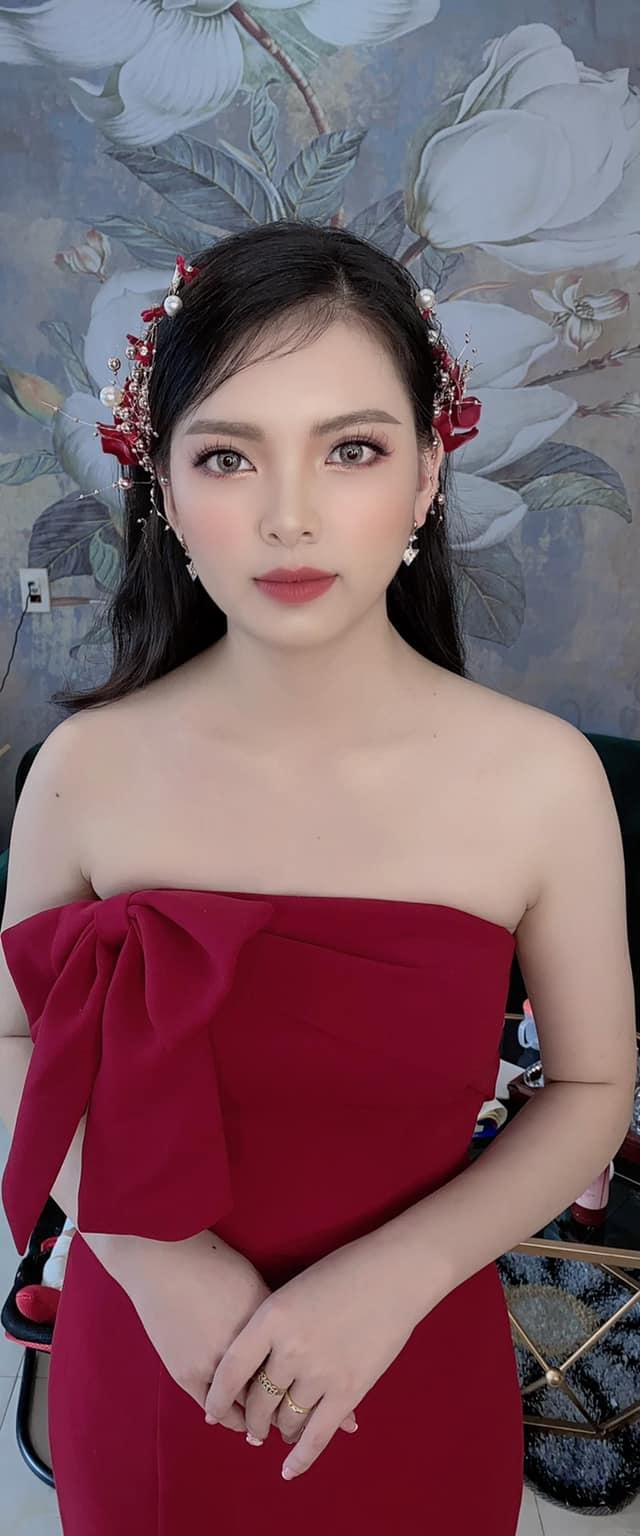 Studio Uyên Tít