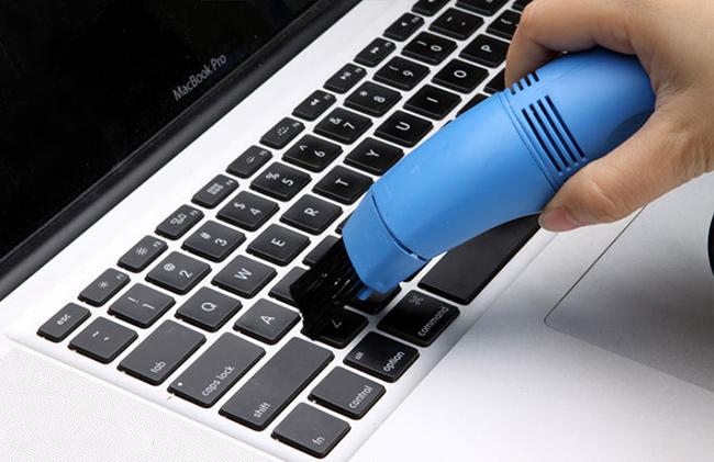 Sử dụng máy hút bụi