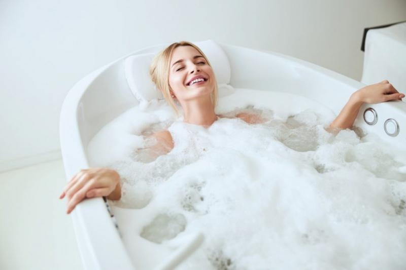 Sử dụng sữa làm dịu da sau waxing