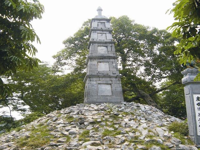 Sự tích Tháp Bút Kim Nhan