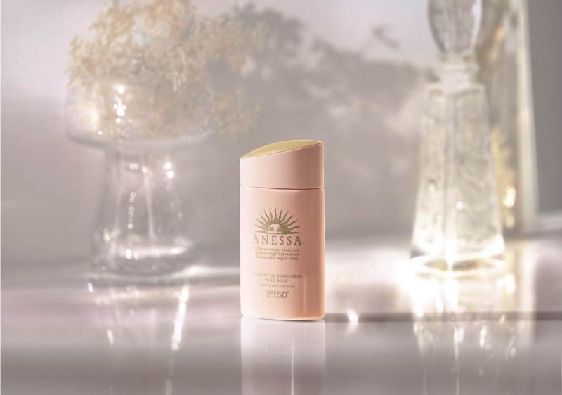 Anessa Perfect UV Sunscreen Mild Milk