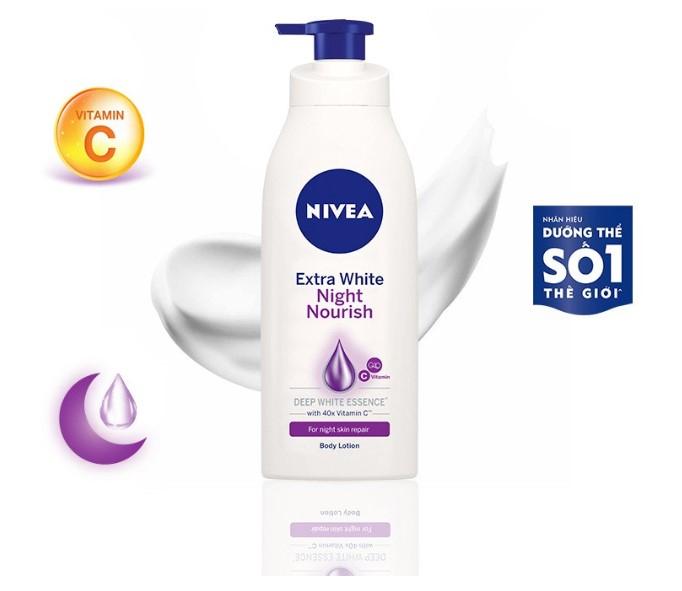 Sữa dưỡng thể Nivea sáng da ban đêm từ 8 Super Foods