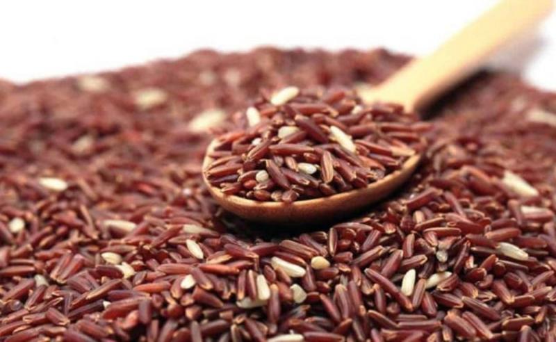 Làm sữa mè đen với gạo lứt để giảm cân